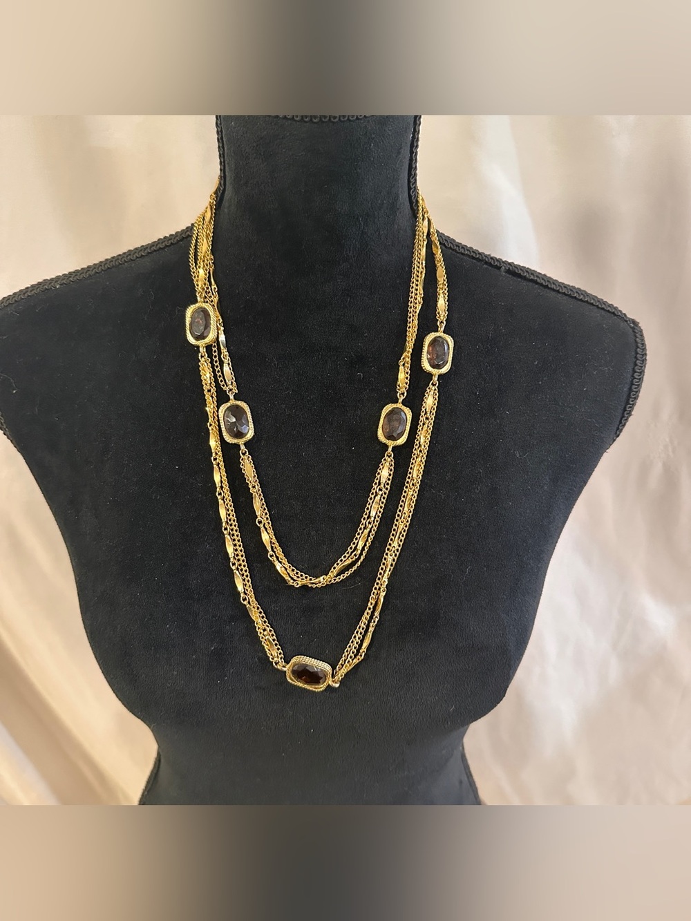 Vtg 60s Sarah Coventry Golden Embers Necklace Gold Tone Root Beer Glass